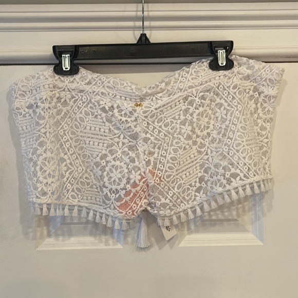 PilyQ Water Lily Napa Fringe White Lace Beach Coverup Shorts- Size M/L - Picture 3 of 9